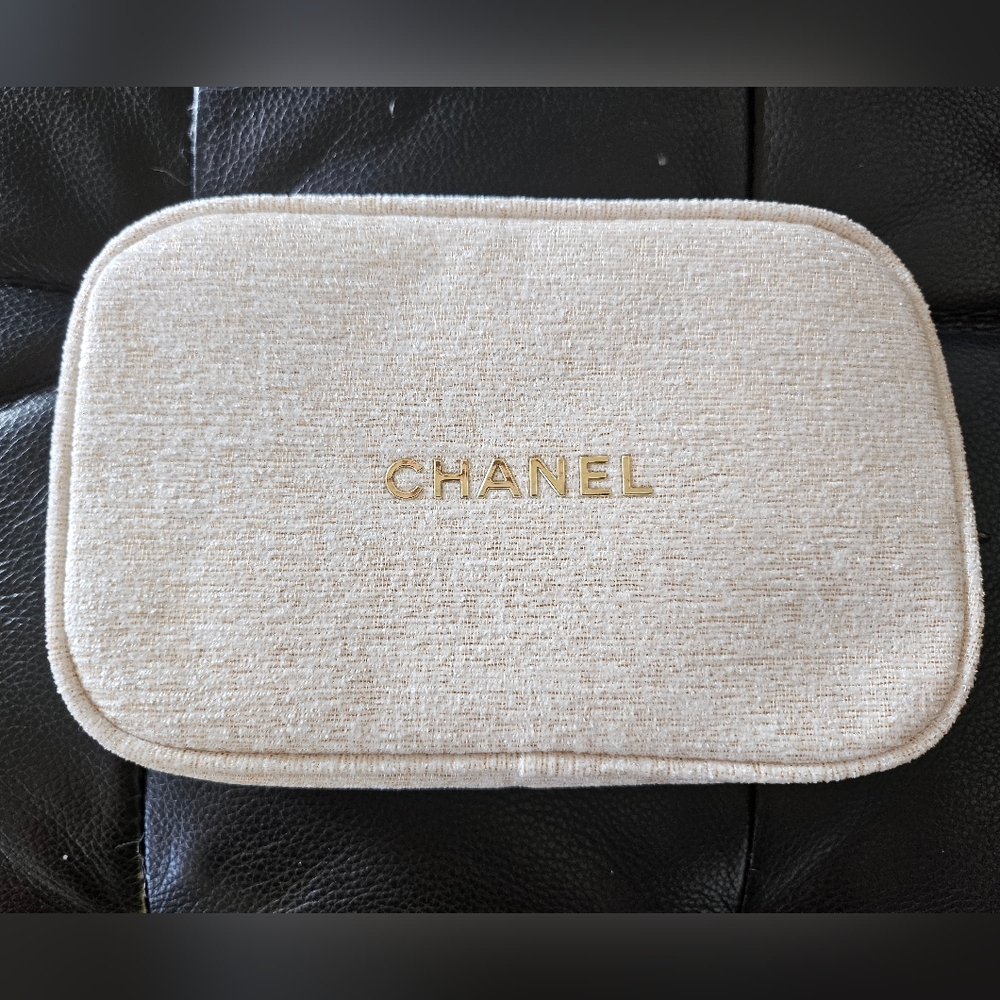 CHANEL Limited Edition White/Creme and Gold Cosmetic Pouch